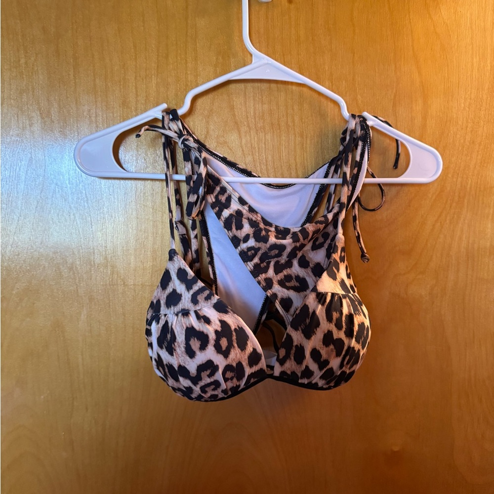 SHEIN leopard bikini large